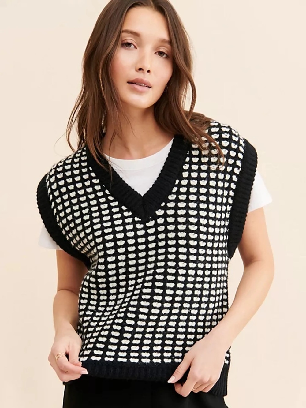 BRAND NEW Anthropologie Find Me Now Black & White Knit V-Neck Sweater Vest XS